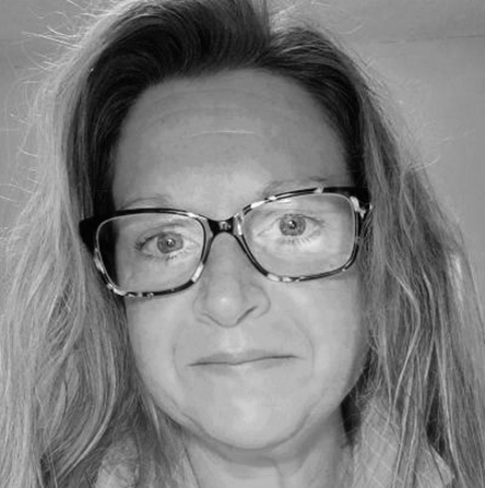 Black and white photo of Jennifer Schmidt